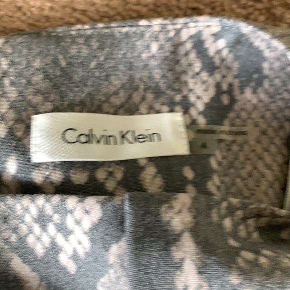 π» HOST PICK π» Calvin Klein Snakeskin Patterned Dress with Belt - Picture 5 of 7